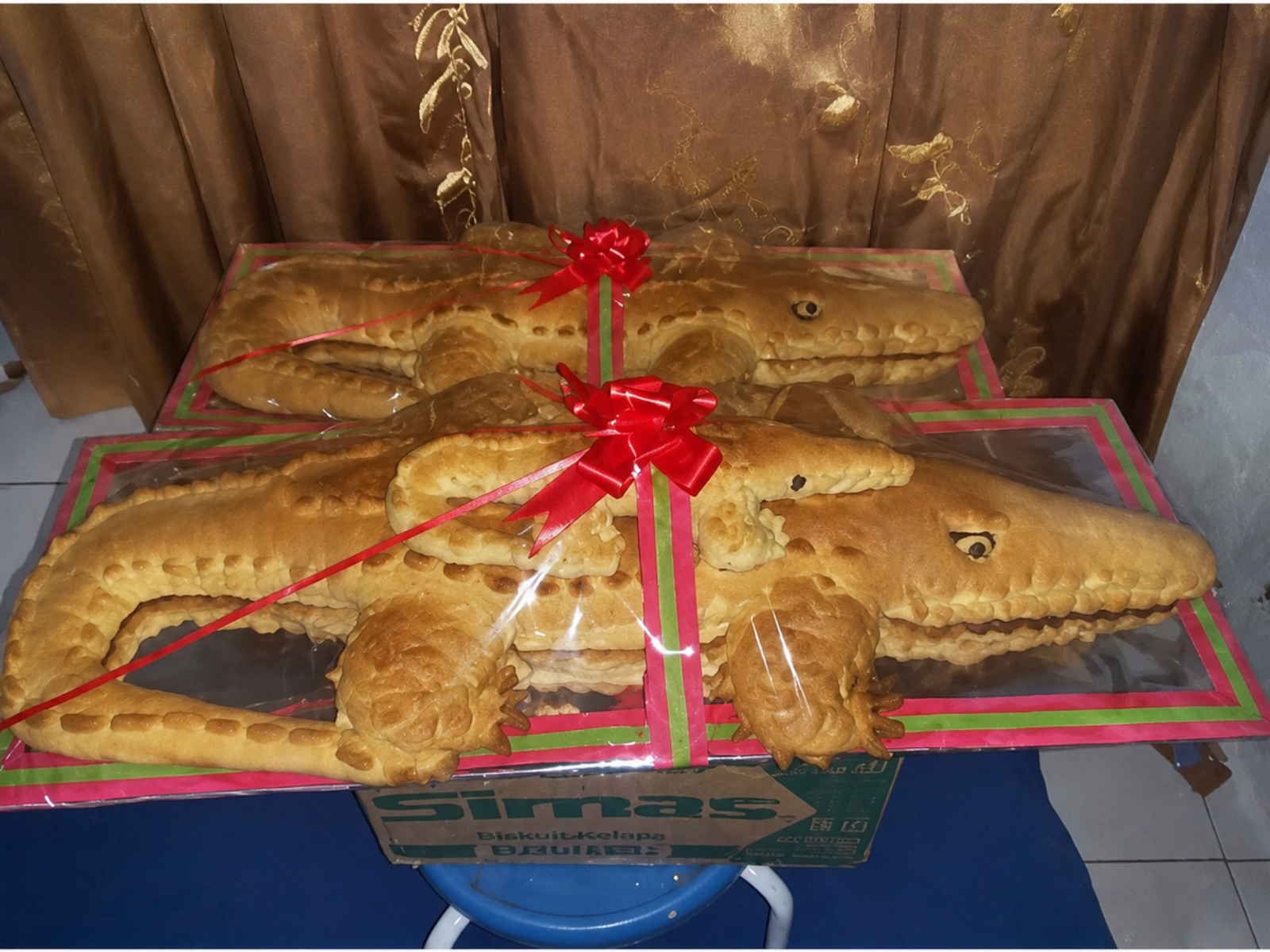 Roti Buaya 100 CM (Sepasang + Anak)